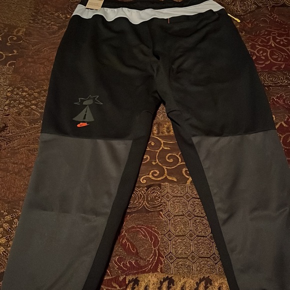 Nike Sportswear Poly Bowerman Jogger - Picture 7 of 8